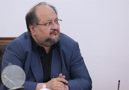 شریعتمداری