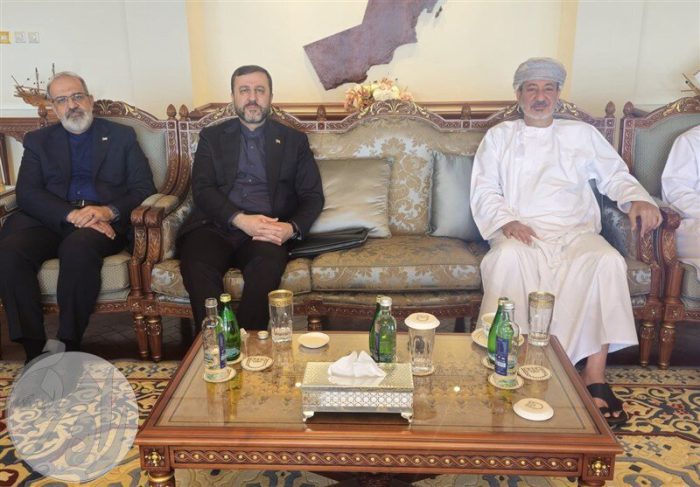 غریب آبادی و عمان