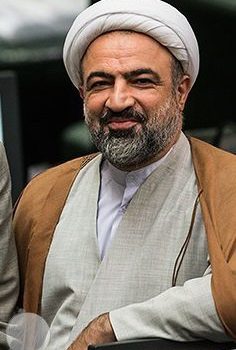 حمید رسایی مدیرمسئول هفته‌نامه ۹ دی در دادسرای ویژه روحانیت تهران