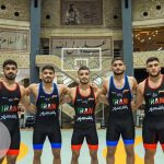 ملی‌پوشان تیم کشتی آزاد امید ایران روی تشک مسابقات قهرمانی جهان در آمریکا.