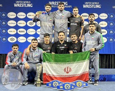 تیم ملی کشتی آزاد امید ایران با کسب مقام قهرمانی در مسابقات جهانی آمریکا