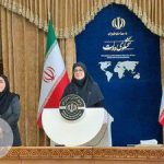 فاطمه مهاجرانی سخنگوی دولت در یک نشست خبری