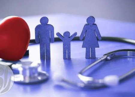 دکتر محمدرضا شالبافان در حال گفتگو درباره ضرورت استفاده از خدمات علمی و استاندارد سلامت روان.