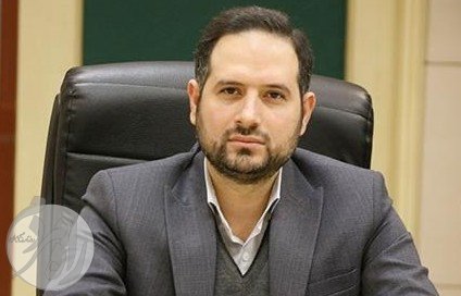 مدیر سامانه هوشمند سوخت در حال پاسخگویی درباره کسر کارمزد هزار تومانی در جایگاه‌های سوخت