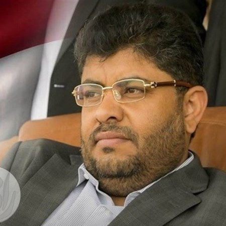 محمدعلی الحوثی، عضو ارشد شورای عالی سیاسی یمن در حال سخنرانی